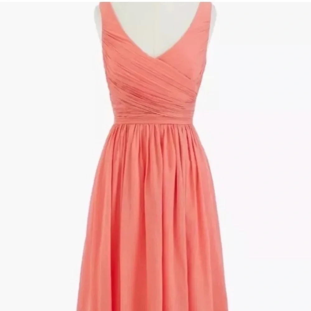 J. Crew 100%‎ Silk above the knee sleeveless textured formal dress Sz 00